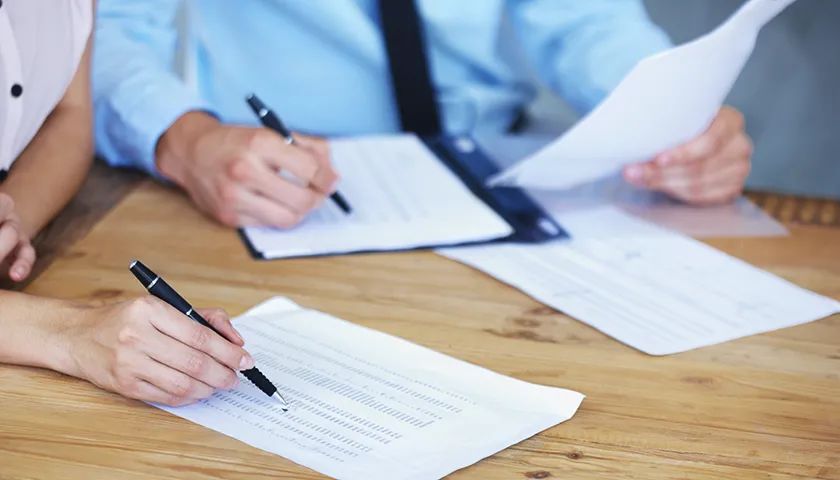 電子保函在運(yùn)行方面存在哪些潛在風(fēng)險(xiǎn)問(wèn)題?如何申請(qǐng)理賠?