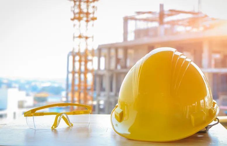 安責(zé)險(xiǎn)實(shí)務(wù)應(yīng)用分析｜納入安全費(fèi)用、計(jì)入工程造價(jià)、稅前列支